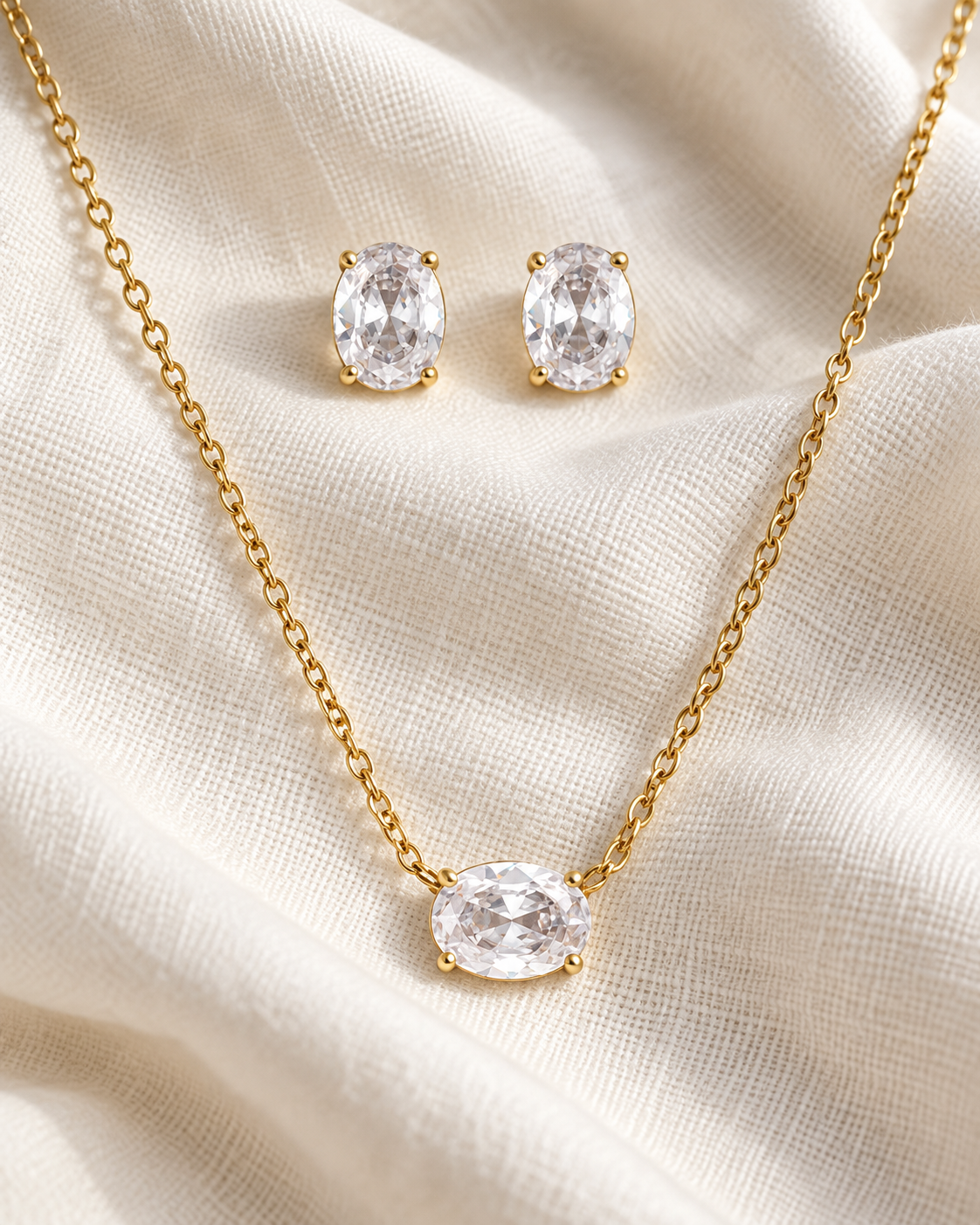 Conjunto Oval, colar e brincos com zircónia oval (pormenor 2) — Solène Lisboa