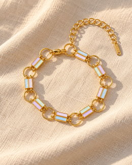 Pulseira Opala, pulseira dourada com pedras irisadas (pormenor 1) — Solène Lisboa