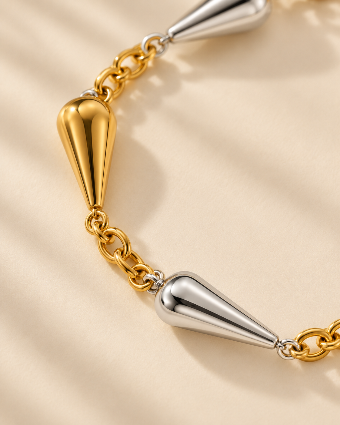 Pulseira Dueto, pulseira bicolor de gotas (pormenor 2) — Solène Lisboa